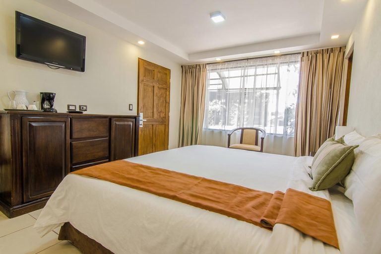 Bromelia room