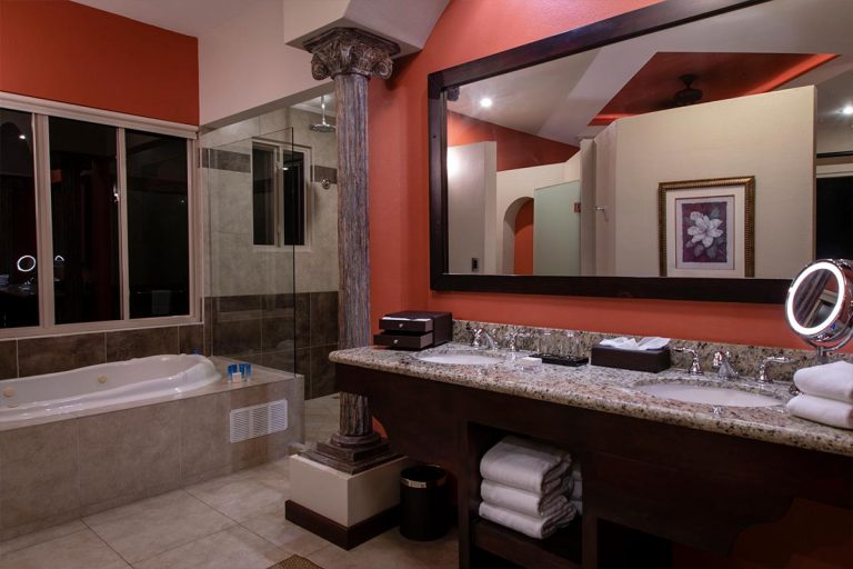 Vista Master Suite