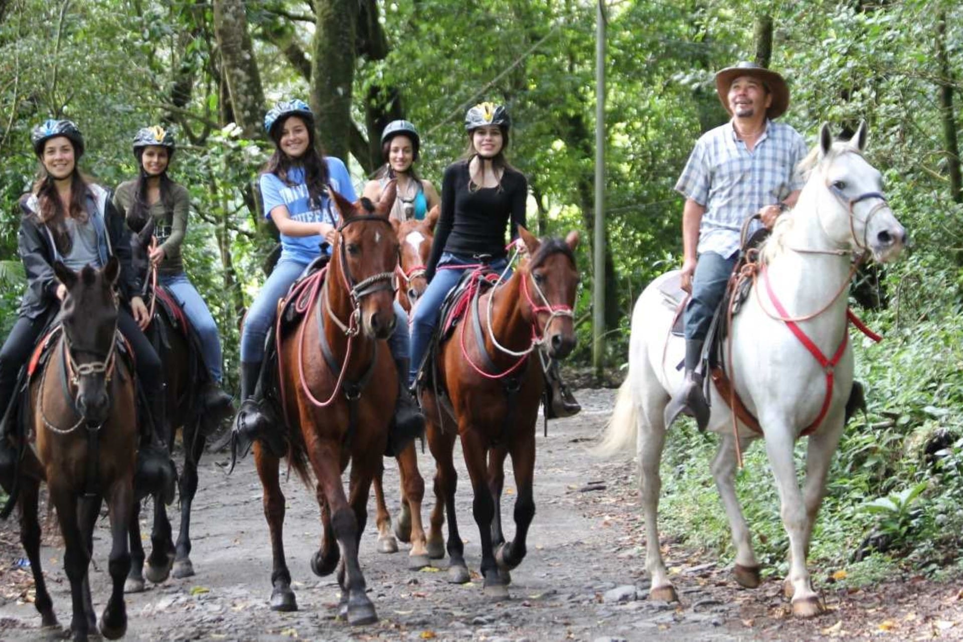 Horseback ride in Monteverde