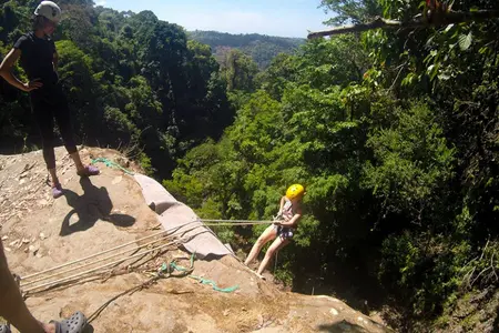 Transfer to Manuel Antonio with Stop at Diamante Waterfall