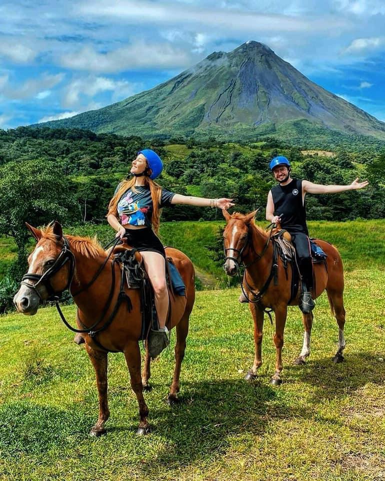 Arenal-Volcano-Hike-Guide