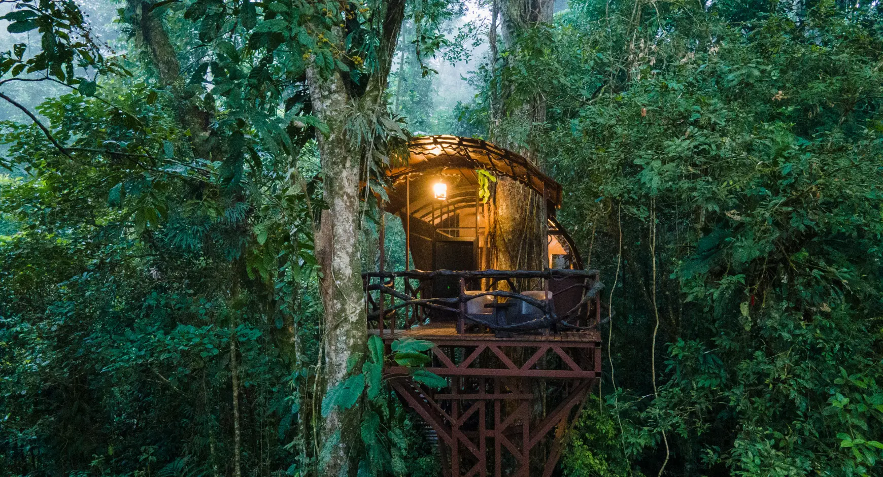 Treehouse lodge in the rainforest of Costa Rica