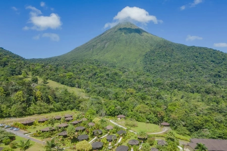 Transfer to Arenal Volcano Costa Rica – Stay at Lomas del Volcán