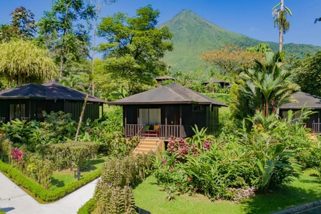 Transfer to Arenal Volcano Costa Rica – Stay at Lomas del Volcán