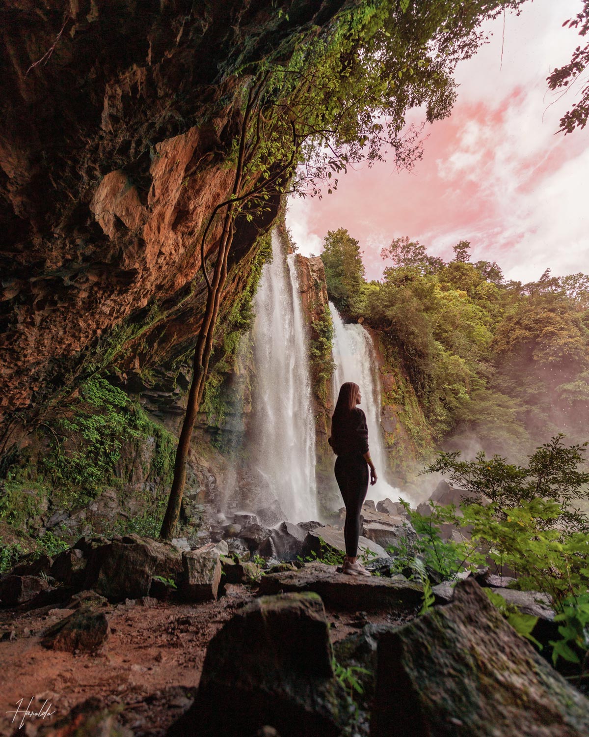 nauyaca-waterfall-travel-tips Hanging bridges Costa Rica