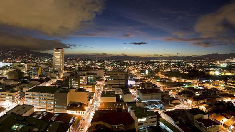 Discover what San Jose, costa rica's capital city, is like at night time!