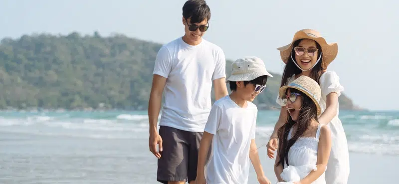 Discover plenty of opportunities for your Costa Rica family vacation, from white sand beaches to natural hot springs.