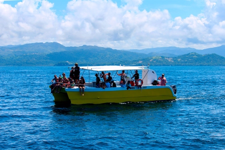 Isla Chora Snorkeling & Boat Tour