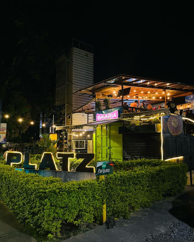 Container Platz offers a unique culinary adventure for your taste buds!
