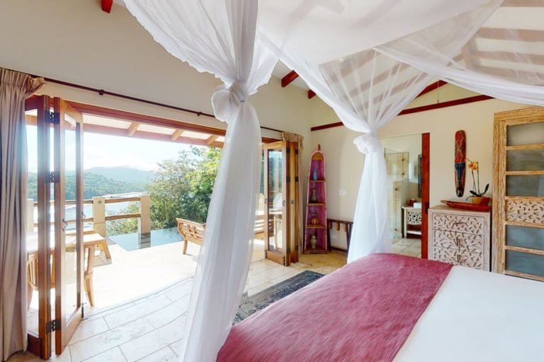 Villa with Plunge Pool