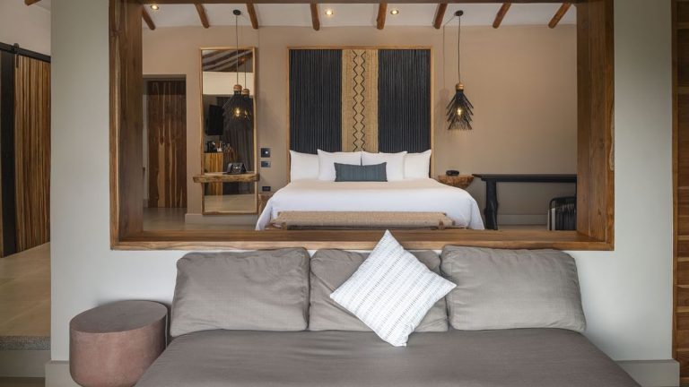 Honeymoon Suite