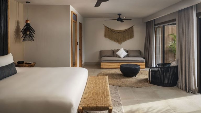 Superior One-Bedroom Suite	