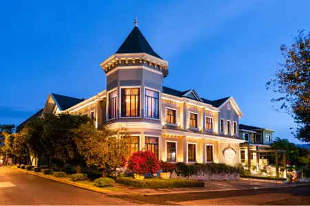 Arrive in San José Costa Rica – Check-In at Grano de Oro Hotel
