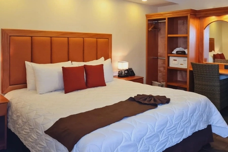 Arrive in San José Costa Rica – Check-In at Presidente Hotel